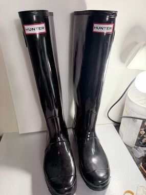 Hunter Gloss Black Knee-High Rain Boots